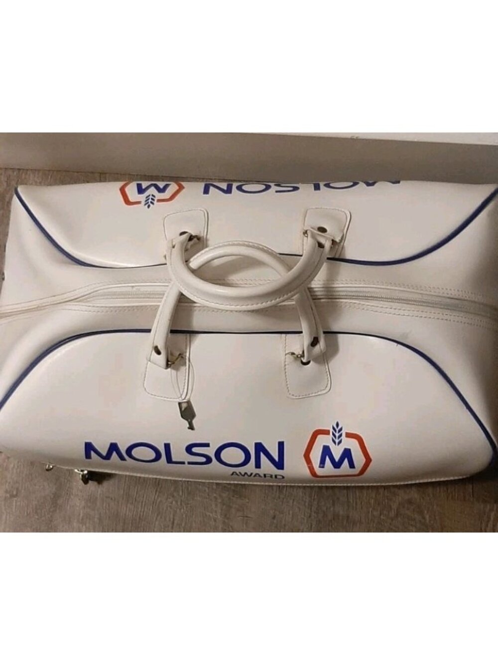 Vtg RARE 80's Molson Vinyl International Travelware Gym Sports Duffle Bag Lock - Picture 7 of 16